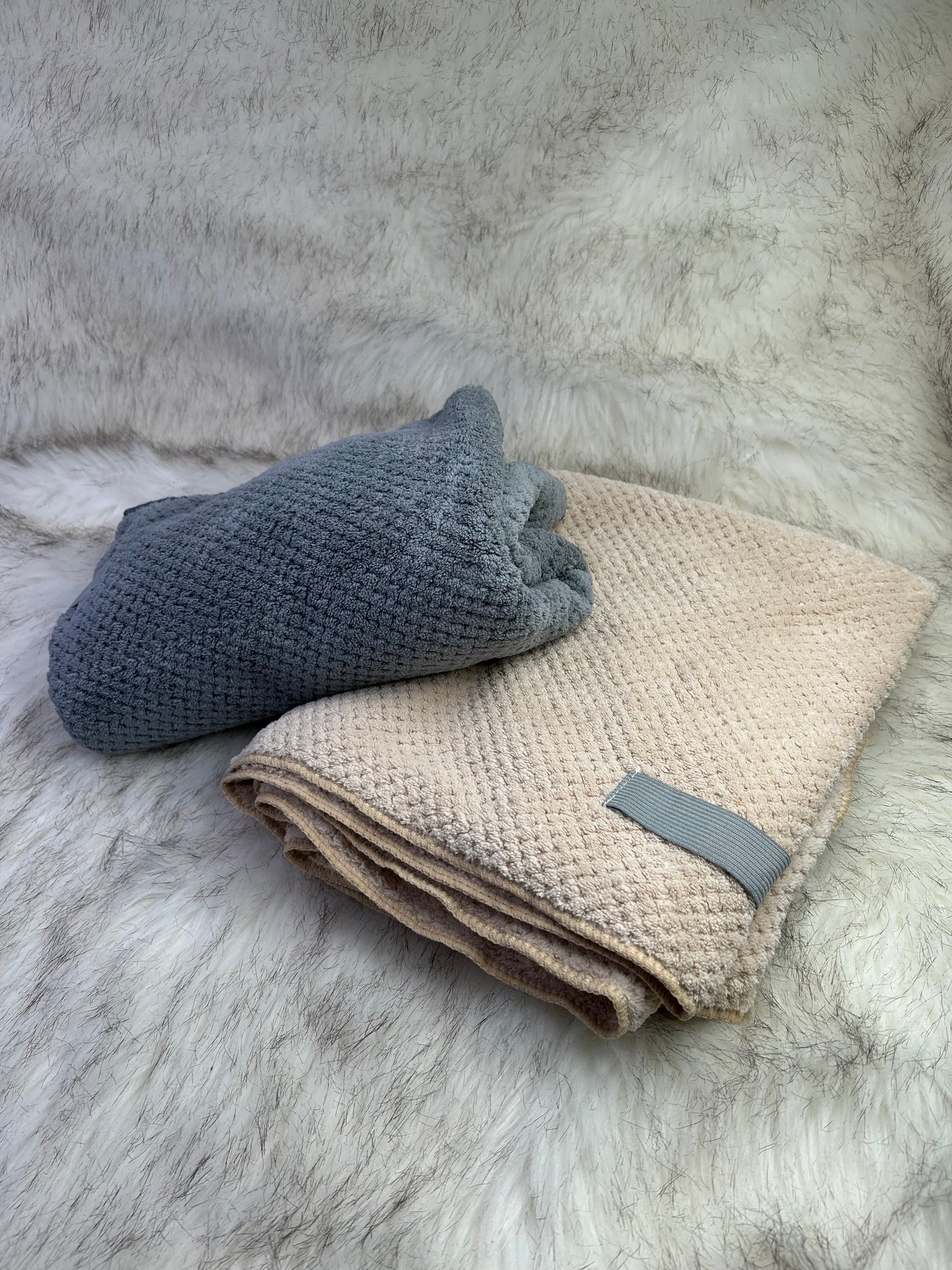 GREY MICROFIBRE HAIR TOWEL